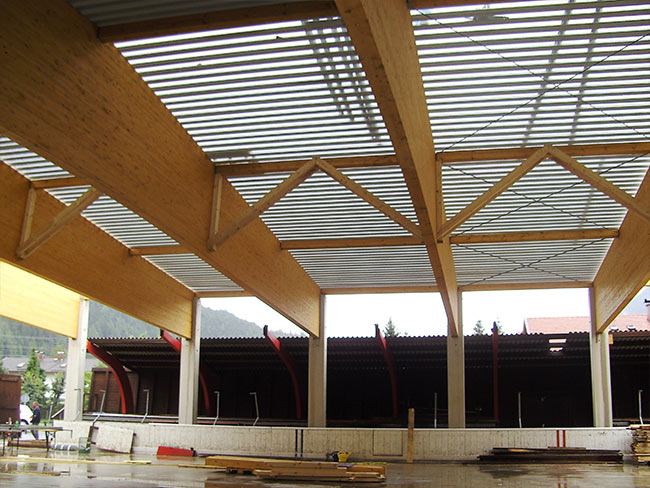 Binderkonstruktion mit Trapezblech mit Aufdachdämmung