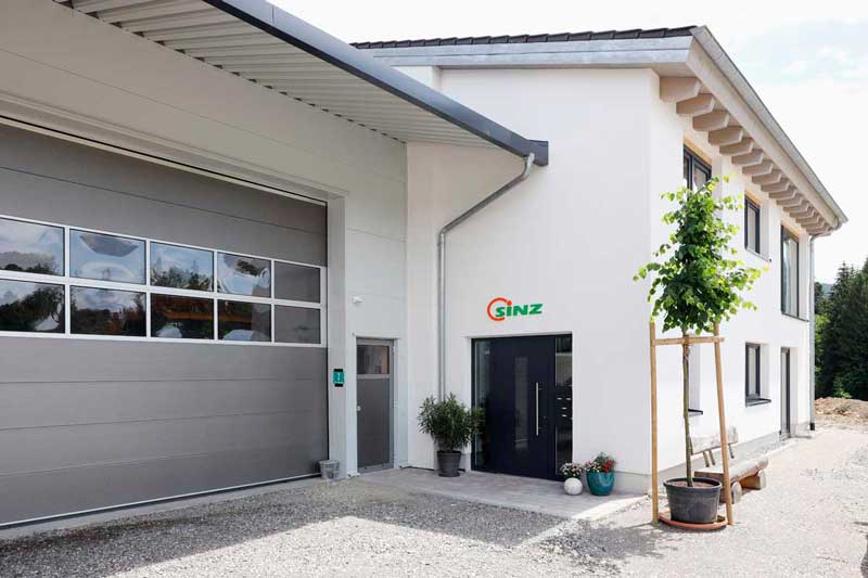 Fahrzeughalle Buero und Wohnen in Gruenenbach