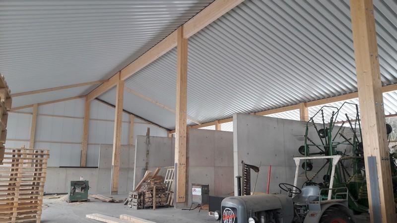 Hallenunterteilung mit Betonwänden 2